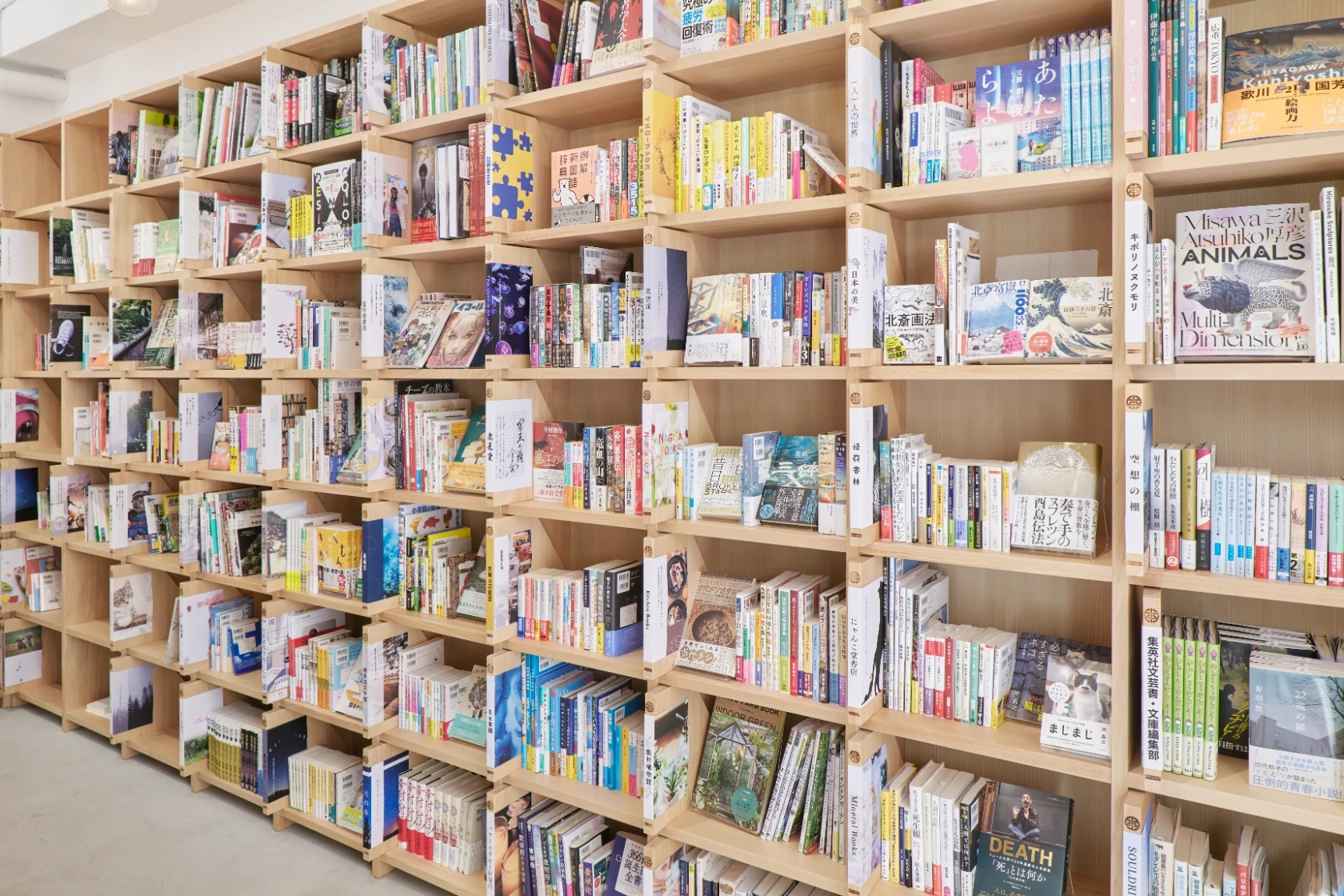 あなたの本棚が、
そのまま書店の一角に。